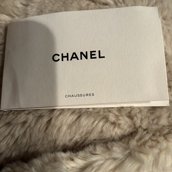 Chanel size 8 espadrilles. Original Dust bags included. - Picture 8 of 8